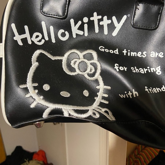 Cute hello kitty purse - Picture 1 of 4